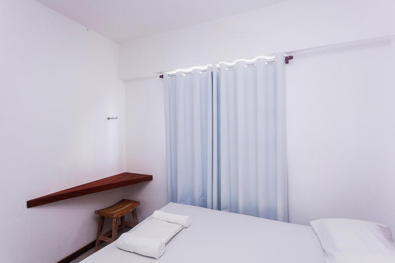 Economy Apart Natal Luaran gambar