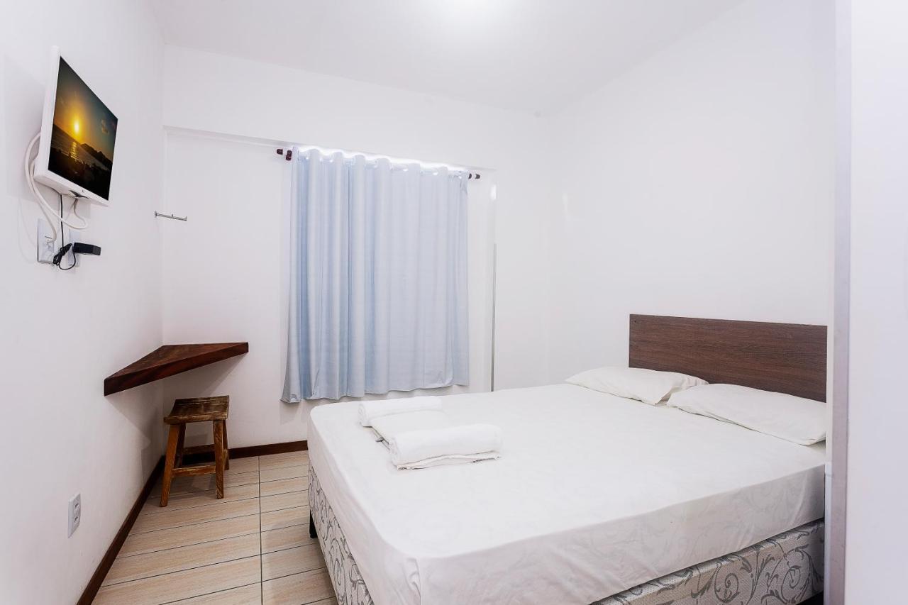 Economy Apart Natal Luaran gambar
